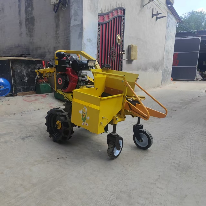 Low-Cost Mini Farm Corn Harves - огляд і ціна Combine Harvester Mini